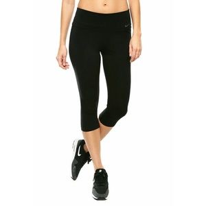 Nike Power Legend Tight-Fit Training Capri